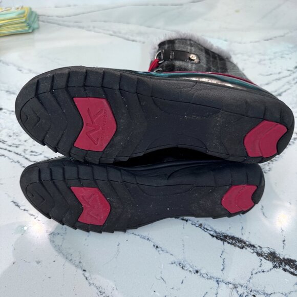 Anne Klein Sport Gailla Snow Boot Black with Gray Tartan and Red Accents Size 11 - Picture 6 of 6